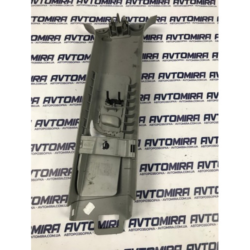 Накладка центральной стойки левая Opel Zafira B 2005-2011 13129316